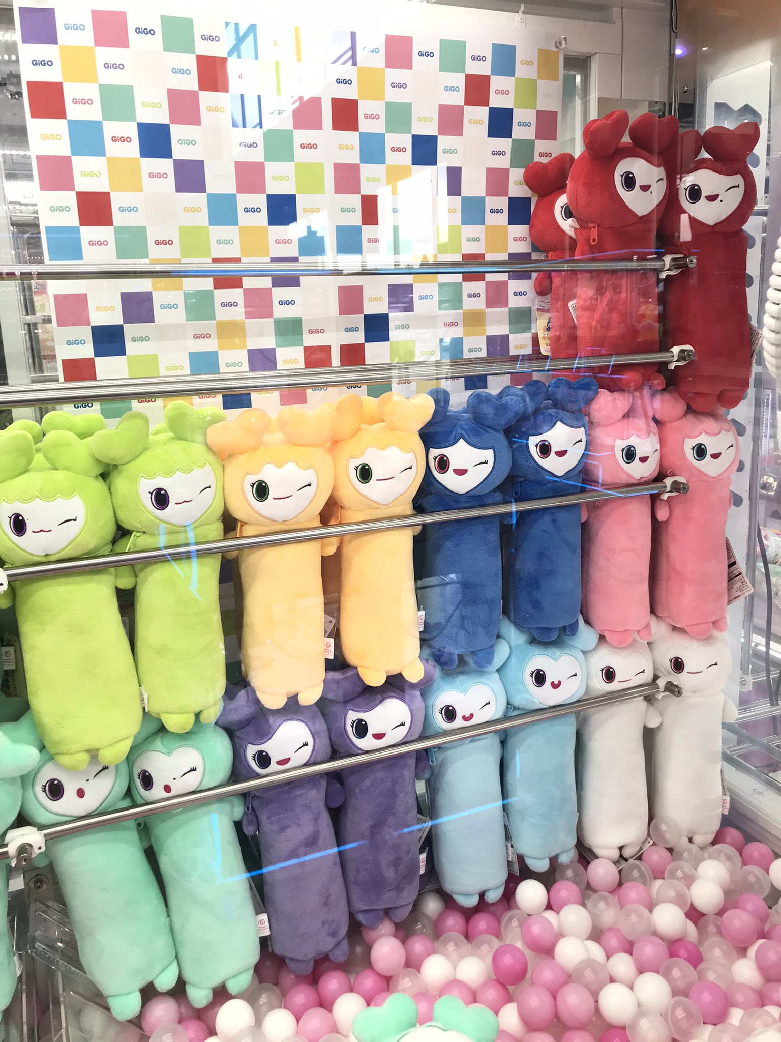 TWICE LOVELYS GiGO モモ　ポーチ　バッグ　パペット　マスコット TWICE LOVELYS GiGO モモ ポーチ バッグ パペット マスコット