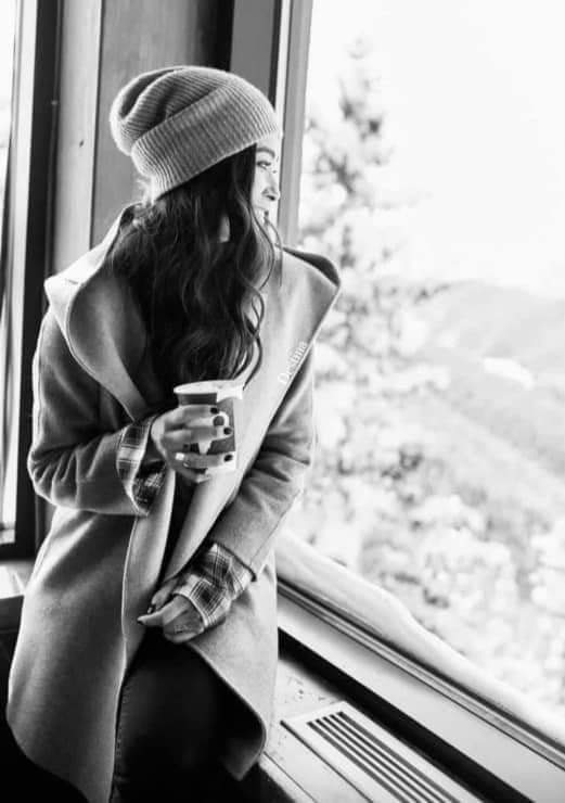 Mi visión del mañana es: más vigilancia, menos derechos… pero todo con emojis felices....