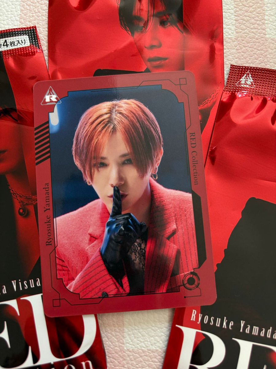 山田涼介 Ryosuke Yamada RED 告知ポスター 非売品 山田涼介 Ryosuke Yamada 「RED」 非売品ポスター - メルカリ