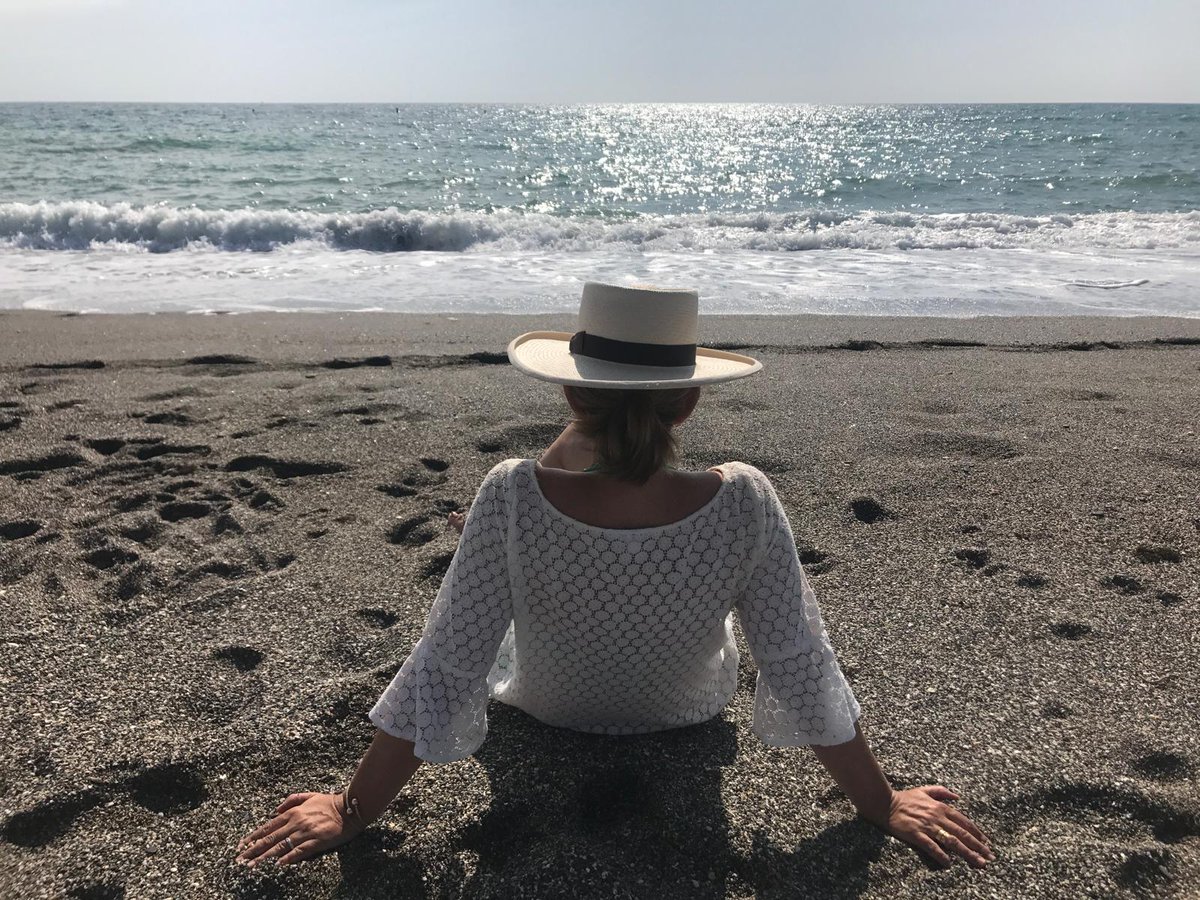 Desde <a href="/mujeresvalients/">Mujeres Valientes</a> os deseamos lo mejor para este verano, pero no os olvidéis que…

¡VOLVEMOS EN SEPTIEMBRE CON MÁS MUJERES VALIENTES! 

#mujeresvalientes dando voz y visibilidad a mujeres #empresarias y #emprendedoras y #profesionales 

mujeresvalientes.es