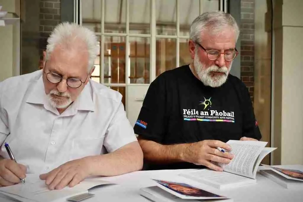 MochArMaidin (@mocharmaidin) on Twitter photo Ag teacht aníos ar an chlár...
🗞️ Cóilín Duffy & na scéalta atá ar fáil in <a href="/anpaipear/">An Páipéar</a> an tseachtain seo
📕 Seoladh leabhair 'Siobhán O'Hanlon, A Sound Woman' mar chuid de <a href="/FeileBelfast/">Féile an Phobail</a>
🗣️ 107.1FM | raidiofailte.com
🕗 08:00 - 09:00
#CRAOLATÓN2025 Ag teacht aníos ar an chlár...
🗞️ Cóilín Duffy & na scéalta atá ar fáil in <a href="/anpaipear/">An Páipéar</a> an tseachtain seo
📕 Seoladh leabhair 'Siobhán O'Hanlon, A Sound Woman' mar chuid de <a href="/FeileBelfast/">Féile an Phobail</a>
🗣️ 107.1FM | raidiofailte.com
🕗 08:00 - 09:00
#CRAOLATÓN2025