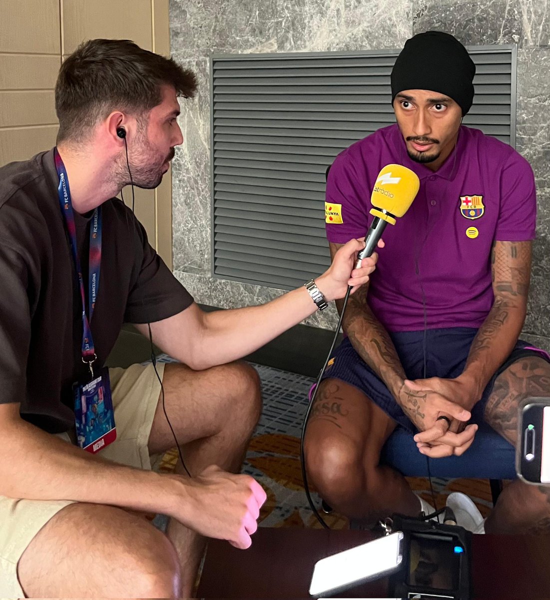 🔵🔴 Raphinha passa avui pel @Totcosta

Ter Stegen ha de ser capità? Va patir per l'arribada de Nico Williams al Barça? Com valora les crítiques a Lamine Yamal?

📻 Les respostes, aquesta tarda a les 19 h: catradio.cat/totcosta