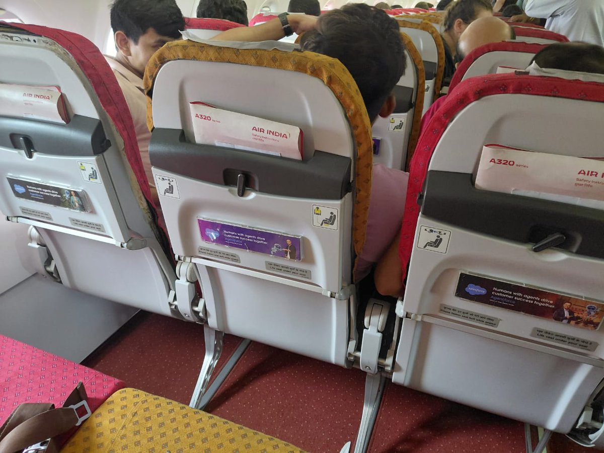 Atin_OOH's tweet photo. We're excited to launch our latest @salesforce campaign with Air India’s in-flight media!!!

Now, brands can connect with a premium audience at 36,000 ft and reach millions of travelers across India.

@rapport_US #Salesforce #AirIndia #AtinOOH https://t.co/8p5LQeuSyK