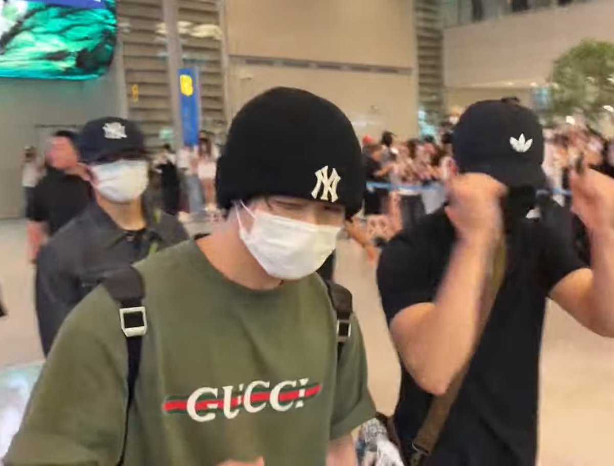 記者ニムにウインクしてー！って言われたリノちまwwwwwww
相変わらずウインク下手くそでだいすき