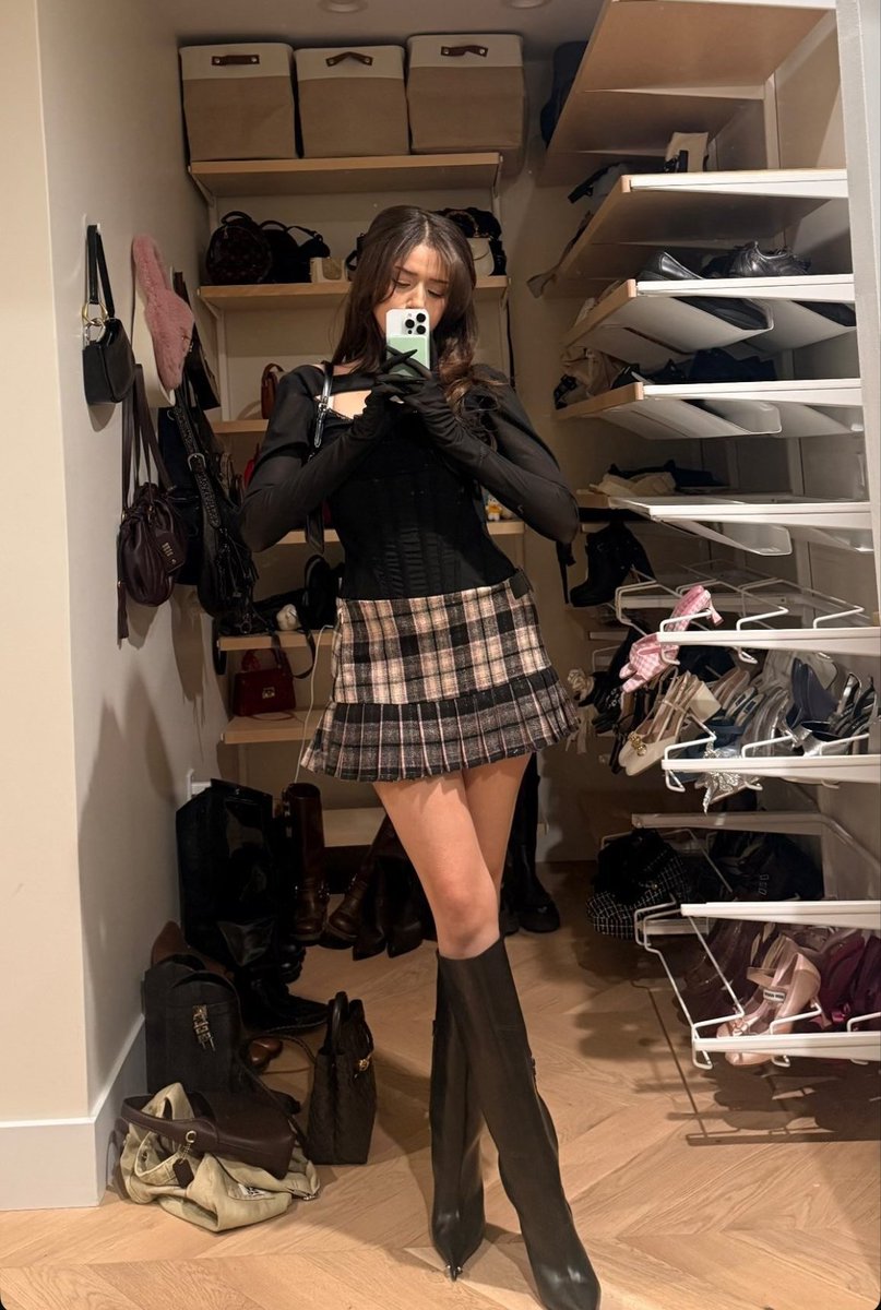 I have a walk-in closet so I can walk on you.