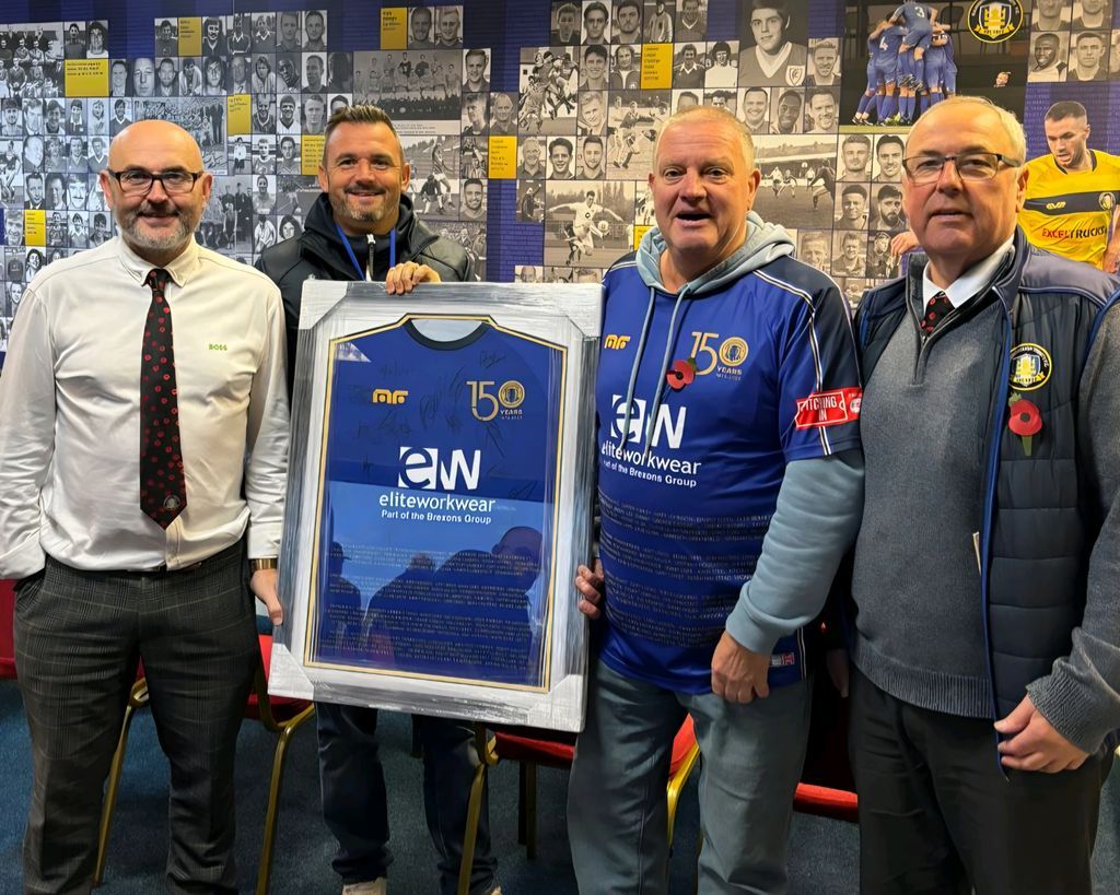 Gainsborough Trinity (@gainstrinityfc) on Twitter photo IN MEMORY OF IAN 'DUNC' DUNCAN -ย 
A TRUE BLUE ๐ต
All at Gainsborough Trinity are deeply saddened to learn of the passing of one of our long serving volunteers, supporters - and member of the #Trinity family.
The club paid tribute, here โคต๏ธ
gainsboroughtrinity.com/news/team-newsโฆ
RIP Ian ๐ IN MEMORY OF IAN 'DUNC' DUNCAN -ย 
A TRUE BLUE ๐ต
All at Gainsborough Trinity are deeply saddened to learn of the passing of one of our long serving volunteers, supporters - and member of the #Trinity family.
The club paid tribute, here โคต๏ธ
gainsboroughtrinity.com/news/team-newsโฆ
RIP Ian ๐