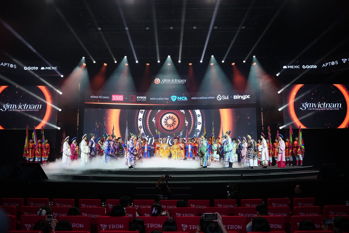 GM VIETNAM (🌞,🇻🇳) | Vietnam Blockchain Week tweet media