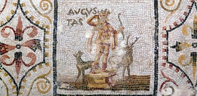 El emperador Augusto no iba a ser menos que Julio César y se le puso su nombre al mes siguiente,Sextilis, de ahí AUGUSTUS para el mes
Se habían añadido Ianuarius y Februarius,y por eso SEPTEMBER (de SEPTEM) es el 9º, etc,qué pereza cambiar el nombre y lo dejaron así
¡Buen agosto!