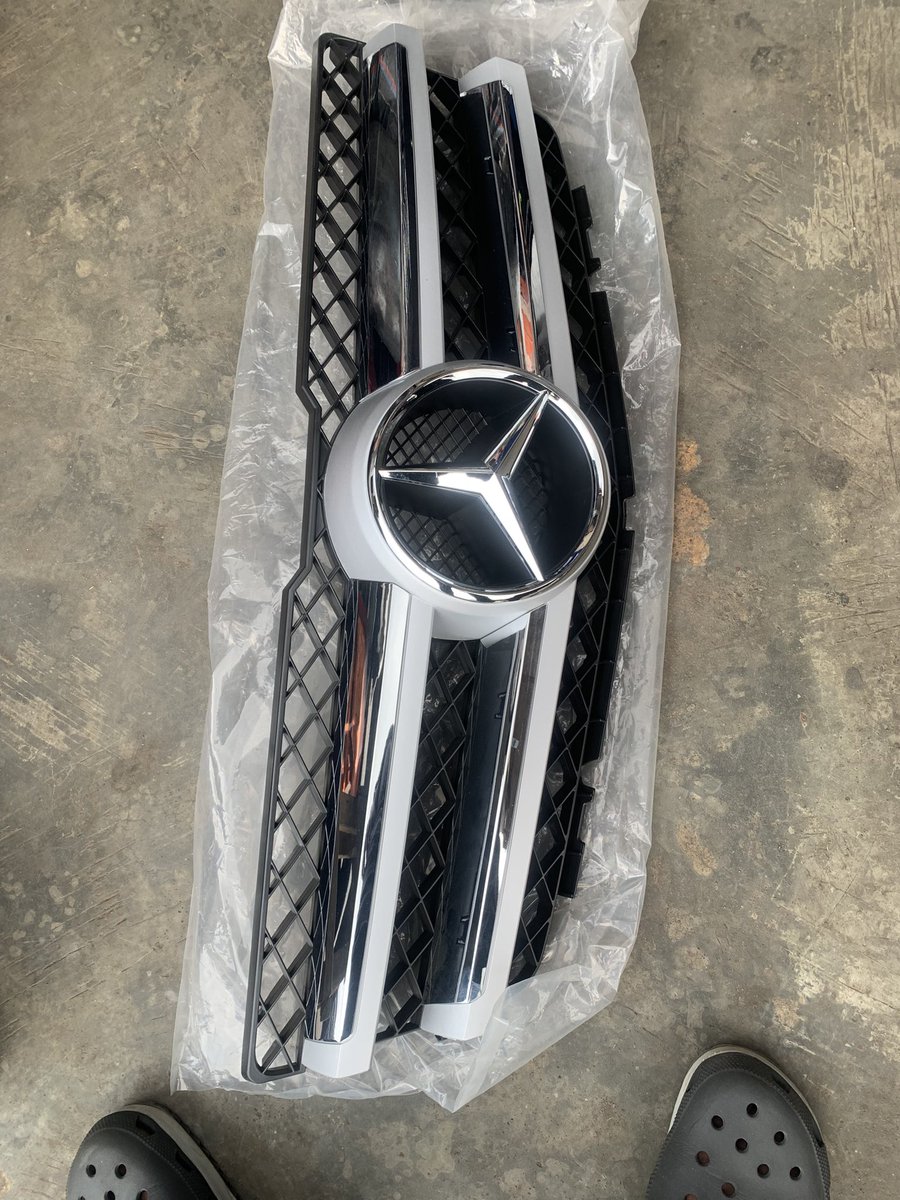 anchucks's tweet photo. @ruffydfire Reach out to us for you automobile spare parts https://t.co/yqXJzUvqYw