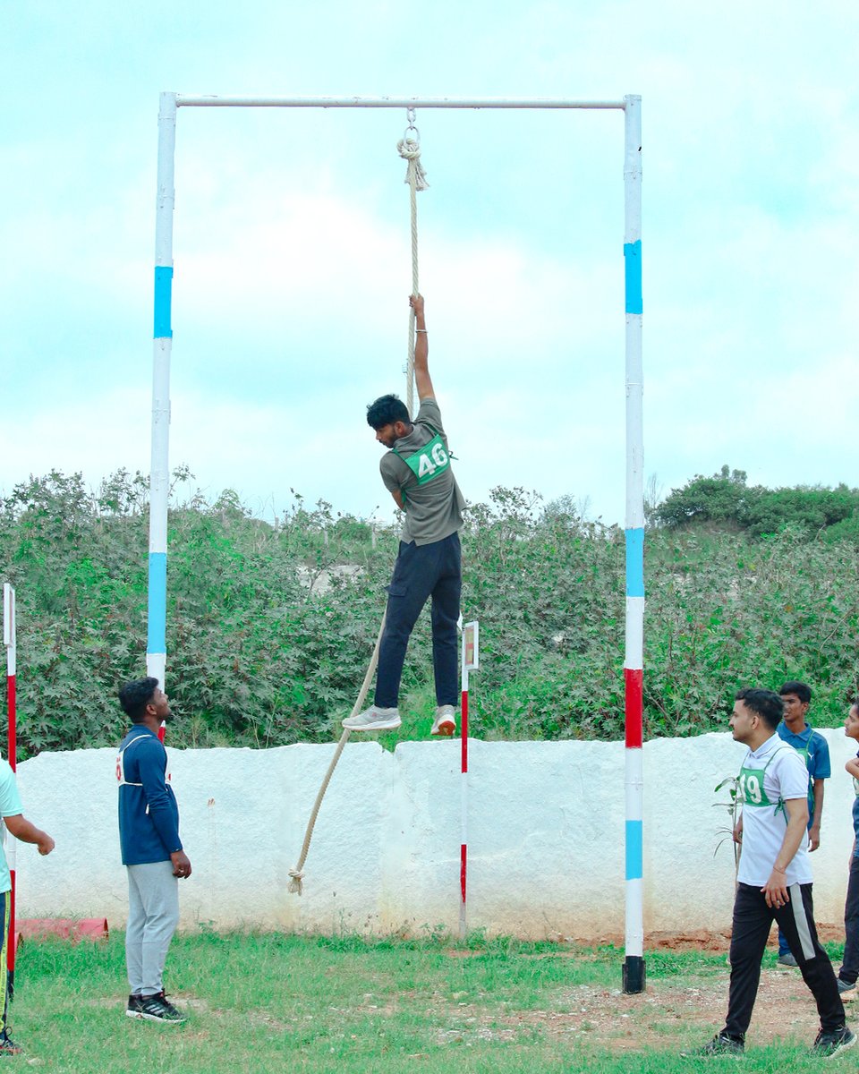 cavalierindia93's tweet photo. 🎯 Your Officer Journey Begins Here.
The SSB isn’t just a hurdle — it’s the proving ground for future leaders.
From psych tests and GTO tasks to mock interviews and mentoring —
#SSBTraining #IndianArmy #DefenceAspirants #SSBInterview #NDA #CDS #afcat #ArmedForces #ssbcoaching https://t.co/xMDgl7uJvw