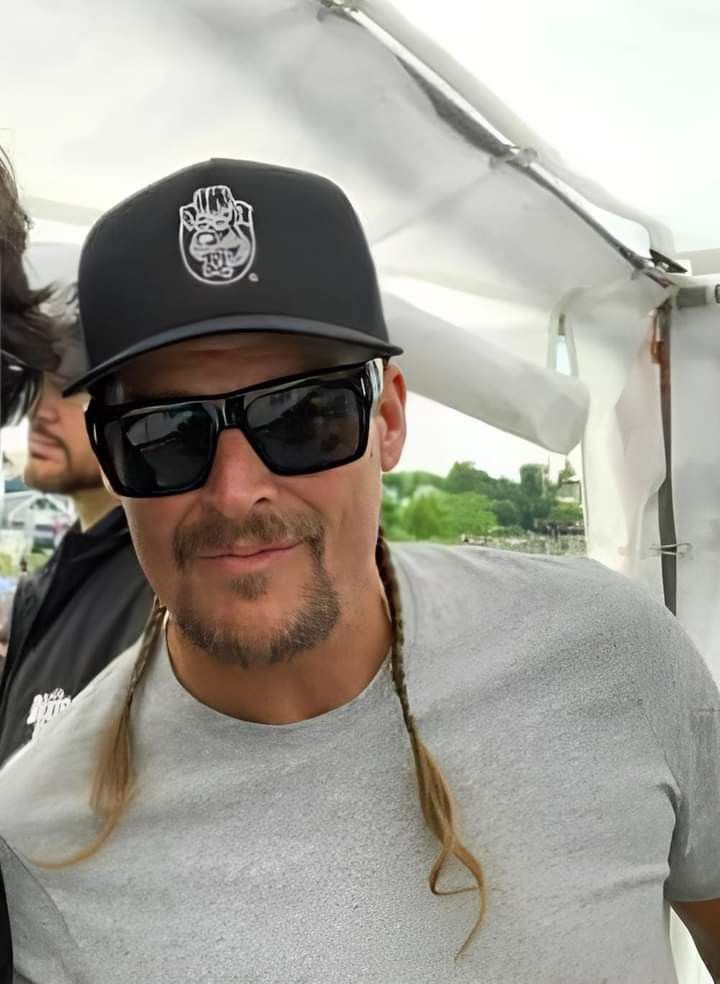 kidRock05712801's tweet image. Keeping it cool under the sun! ☀️🎵 #SummerVibes #HatGame