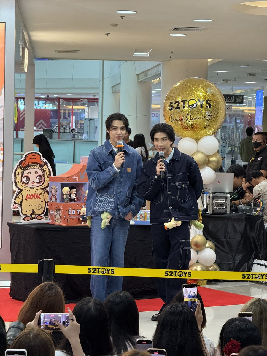 snory's tweet photo. #52TOYSxFirstKhaotung https://t.co/oxcgrmgvEU