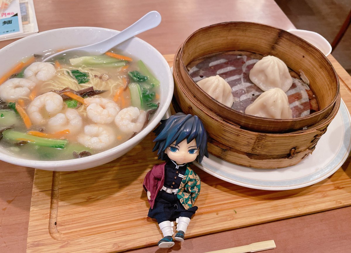 出戻りの社員がご飯連れてってくれたけど、暑いしメンタル的に食欲ないから義勇さん食べな。