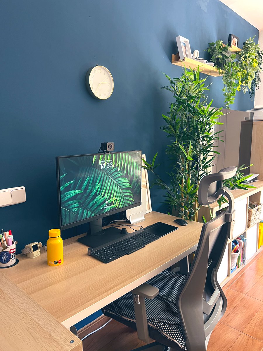 srtaserifa's tweet photo. Estrenamos espacio de trabajo y hogar ❤️ #desktopInspiration https://t.co/5YfUITUMYI