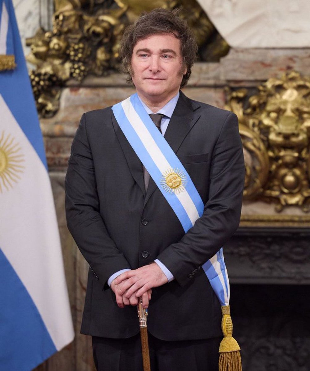 🇦🇷 | AHORA: “En 2027 voy a ser reelecto”, adelantó el Presidente de Argentina, Javier Milei, al justificar sus reformas a largo plazo en una entrevista con Alejandro Fantino.