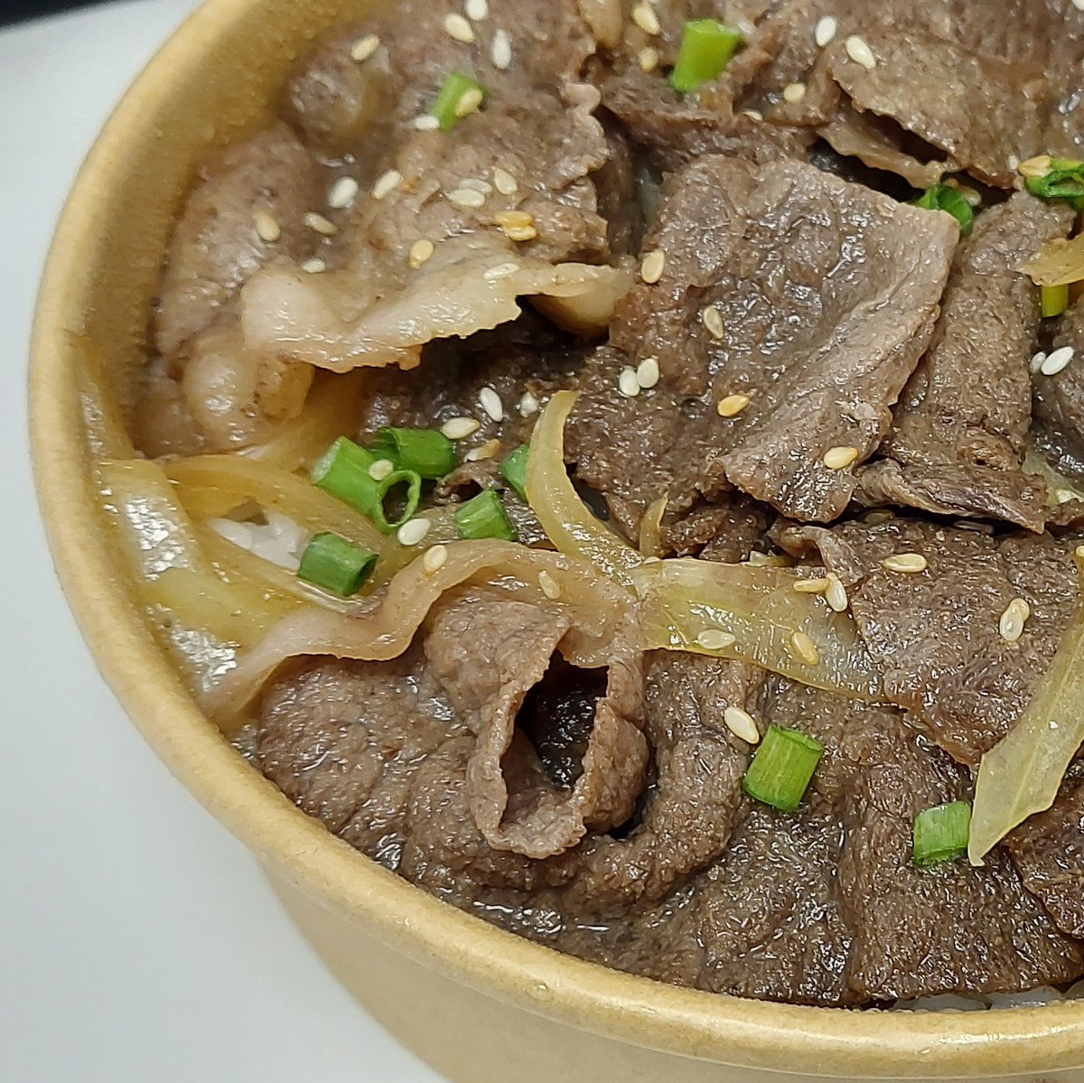 kerberos23's tweet photo. GM! 
Beef bowl! https://t.co/w6tbEmy5D1
