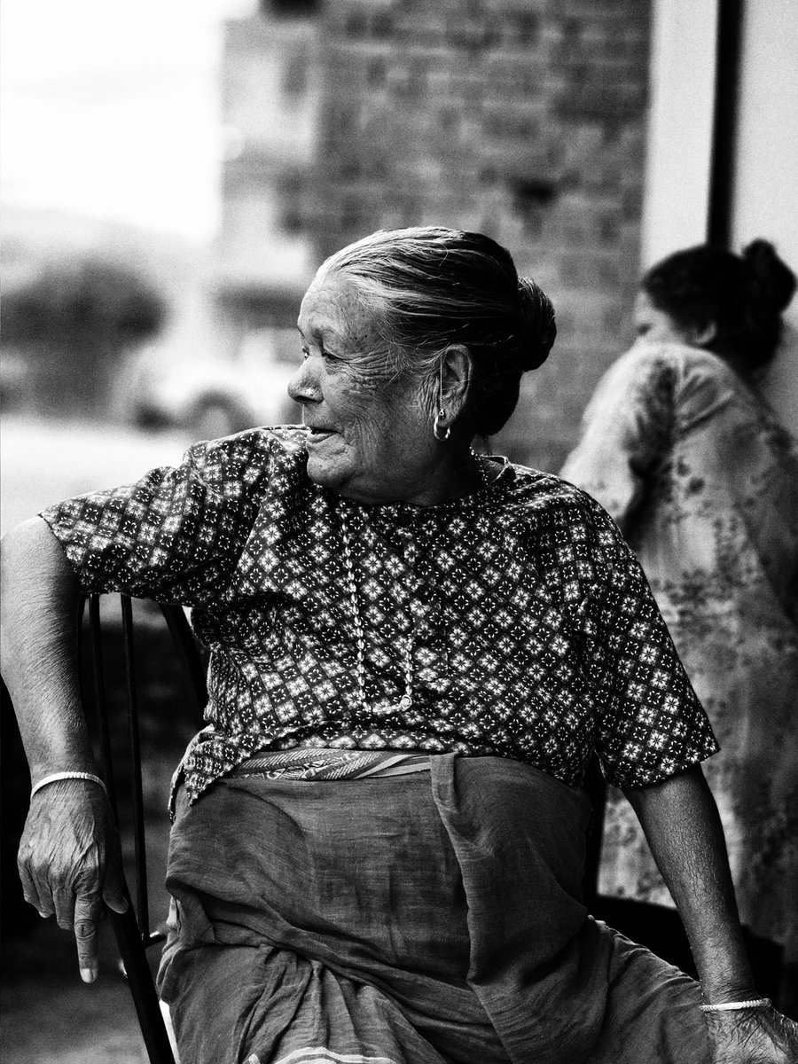 SachinAcharya's tweet photo. Black & white never go out of style.Share your monochrome.📸
Candid moment💫
#blackandwhitephotography #streetphotography #urban #photography #portrait #blackandwhite #PhotographyIsArt #StromHour #ThePhotoHour #withGalaxy #ShotOnSnapdragon #EarthCurated #theglobalphotocommunity https://t.co/ztoZAVybsw