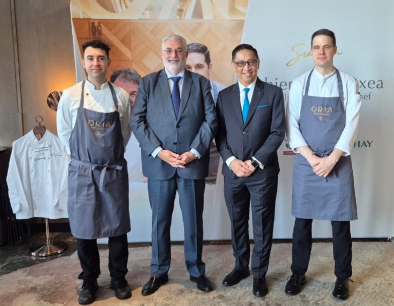 Equatorial Plaza EQ KL acoge nuestra mejor gastronomia y vinos con celebrado chef Xabier Goikoetxea del equipo del 12 estrellas Michelin Martín Berasategui. Enjoy!