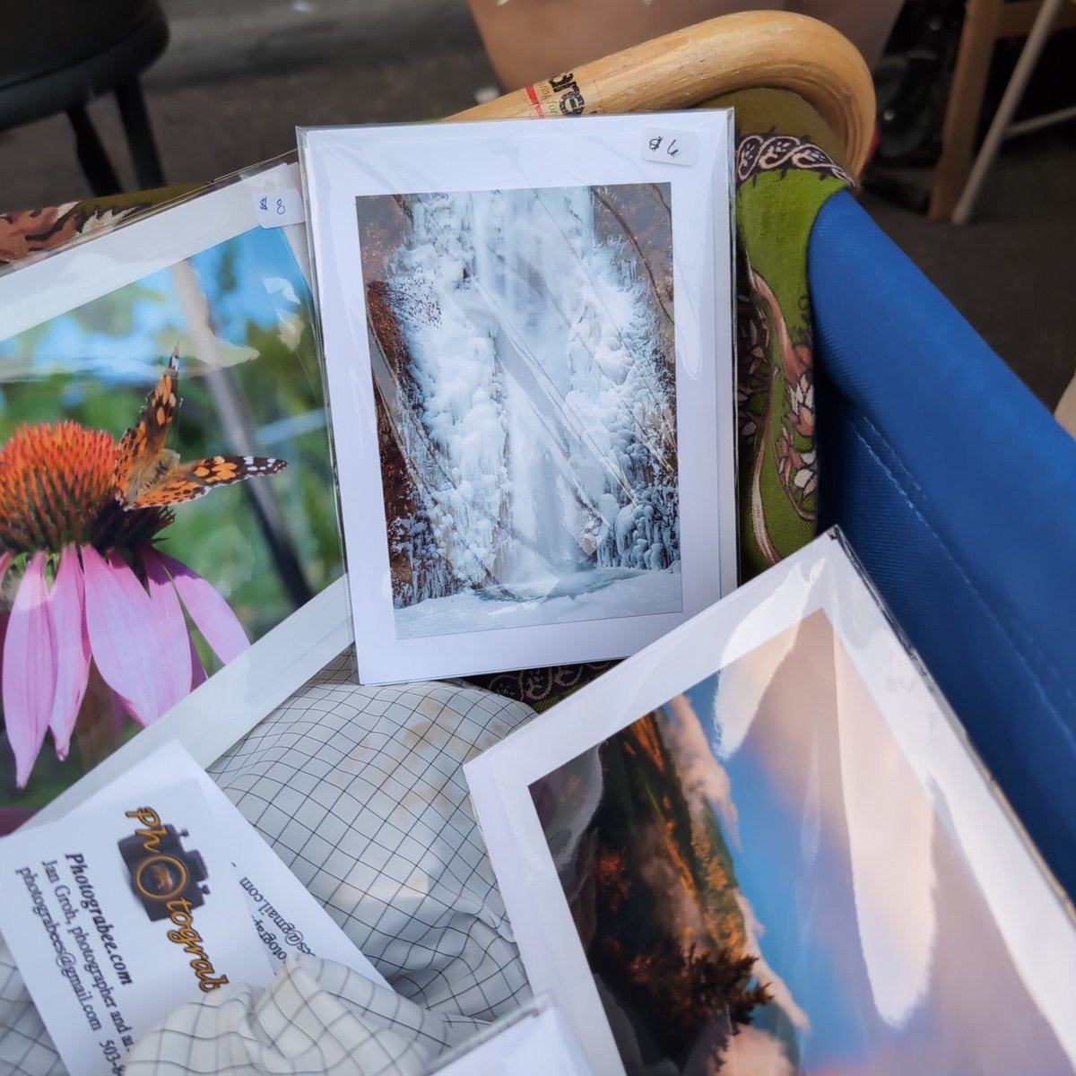 photograbees's tweet photo. Sweet! Almost sold out if my award winning shot of Multnomah Falls - you can only get it in person at the moment. #photography #pdx #LastThursday https://t.co/DJmkUjoEt2