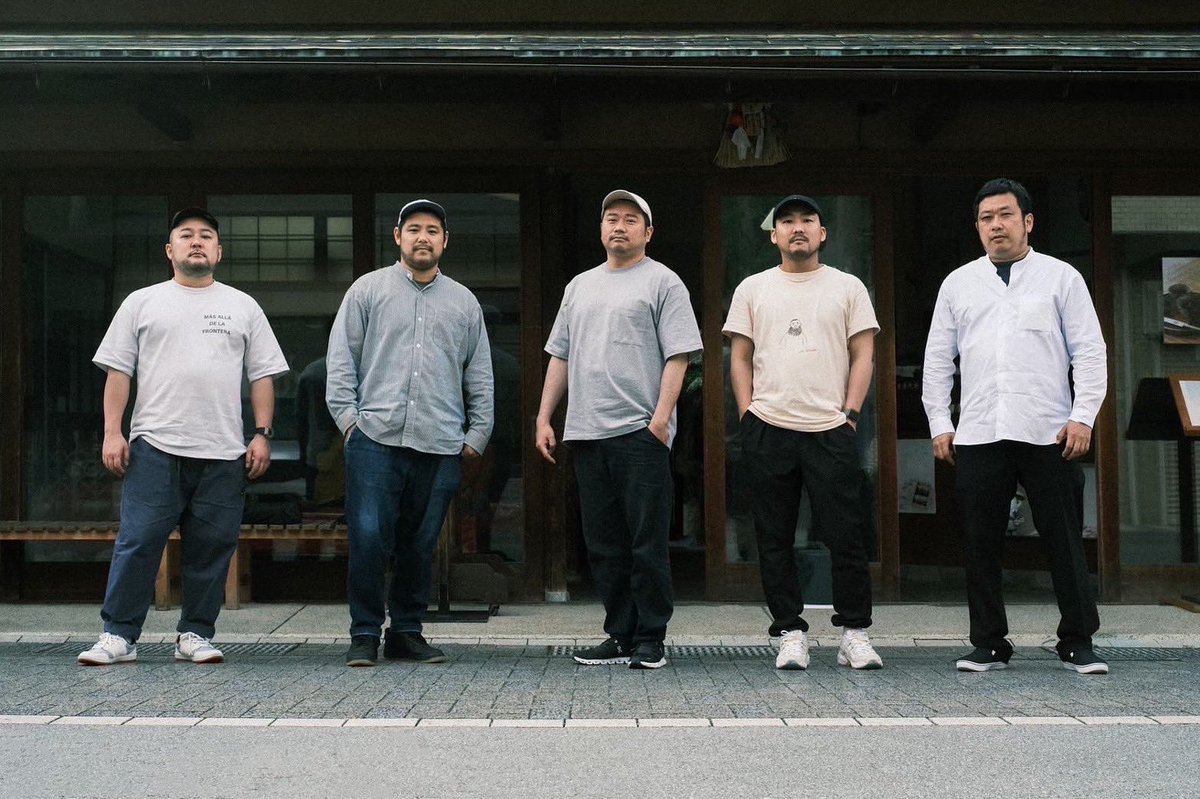 go_colorfulcafe's tweet image. 明日8月2日(土)のカラフルカフェ浴衣星見会featuring つづきは、予定通りの開催が決まりました！
つづきのライブは18:15頃開場の予定です。またサイトロンさん協力による望遠鏡等を使った天体観測は日没後を予定しております。
また浴衣でいらっしゃった方はワイン一杯サービス致します！