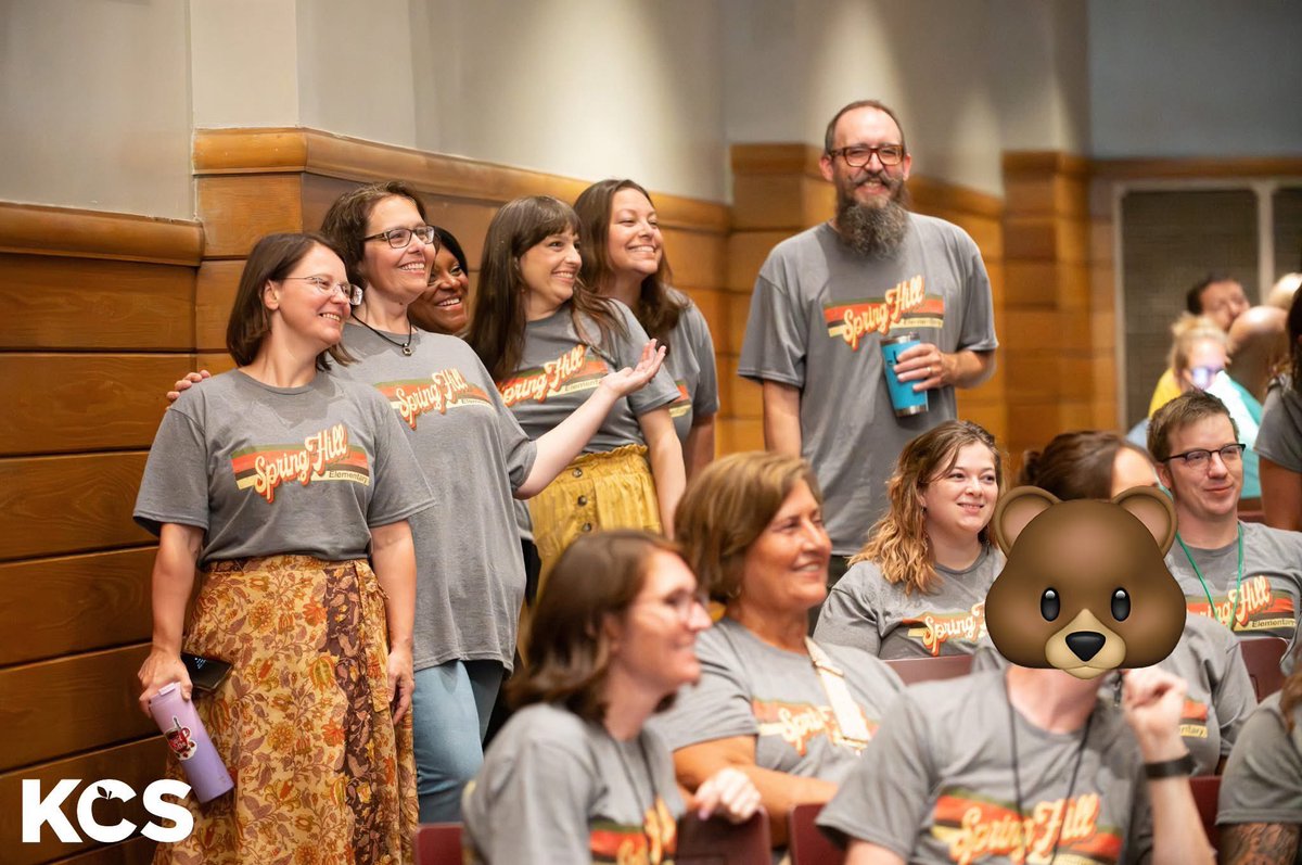 #BearNation was well-represented at the Region 5 Educators Summit. Not only did 3 of our staff present during sessions, we were recognized TWICE for our growth in student attendance &amp; academics. We can’t wait to #DreamBelieveThinkAchieveBIG this year! 💚🐻💙