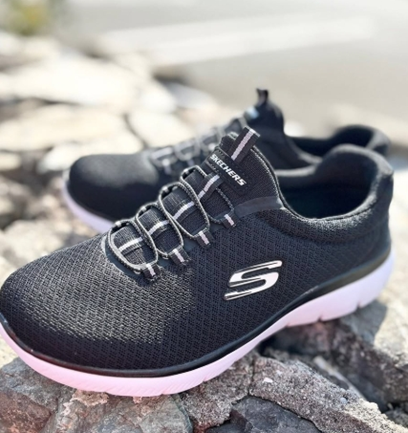 ✨SKECHERS✨低反発スニーカー シューズ愛ランド【公式】 on X: