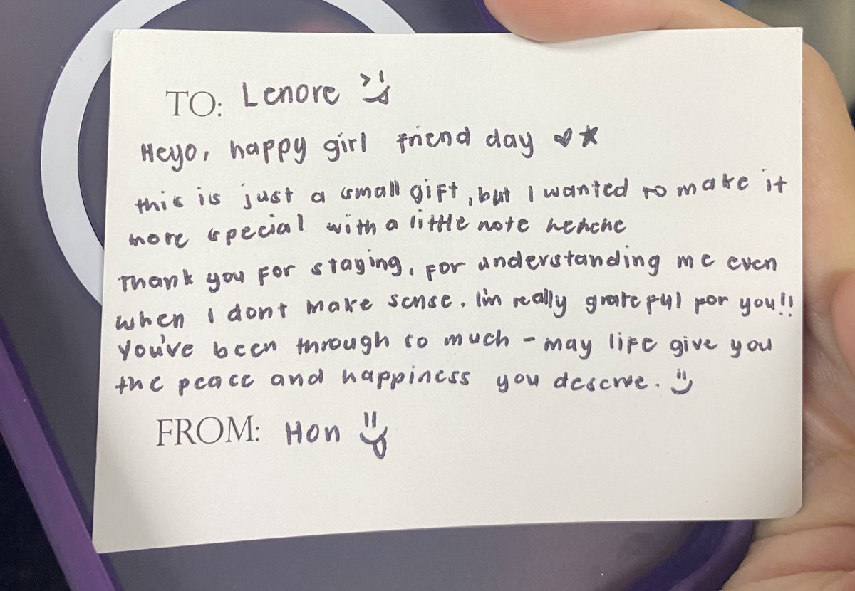 l00_27's tweet photo. #HappyNationalGirlfriendDay https://t.co/XROoqFDpVI