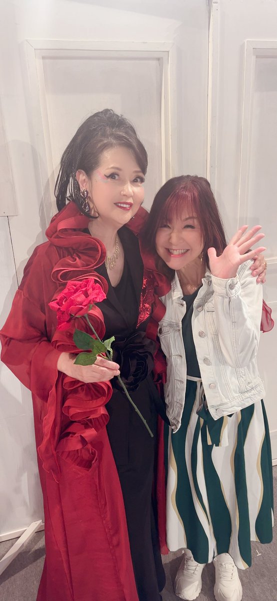 ayudondayo's tweet image. #冥途喫茶5
#池袋シアターグリーン
#BOXINBOX
#天田あゆ美
昨日 #冥途喫茶5 初日，無事公演いたしましたー！そして、主演，演出の　#田口萌　さんは　#birthday だったよ！盛り上がった初日。仲間たちに見守られながら楽しみましたー！8/3までやってまーす。お待ちしてまーす！