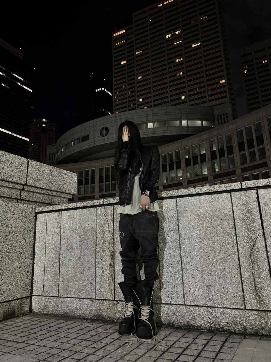 sofubi9997's tweet photo. All rick owens https://t.co/SRoJQ7Nj9i