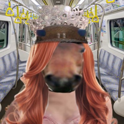 fatglinda's tweet photo. #selfiethursday https://t.co/6oqcQ86zs6
