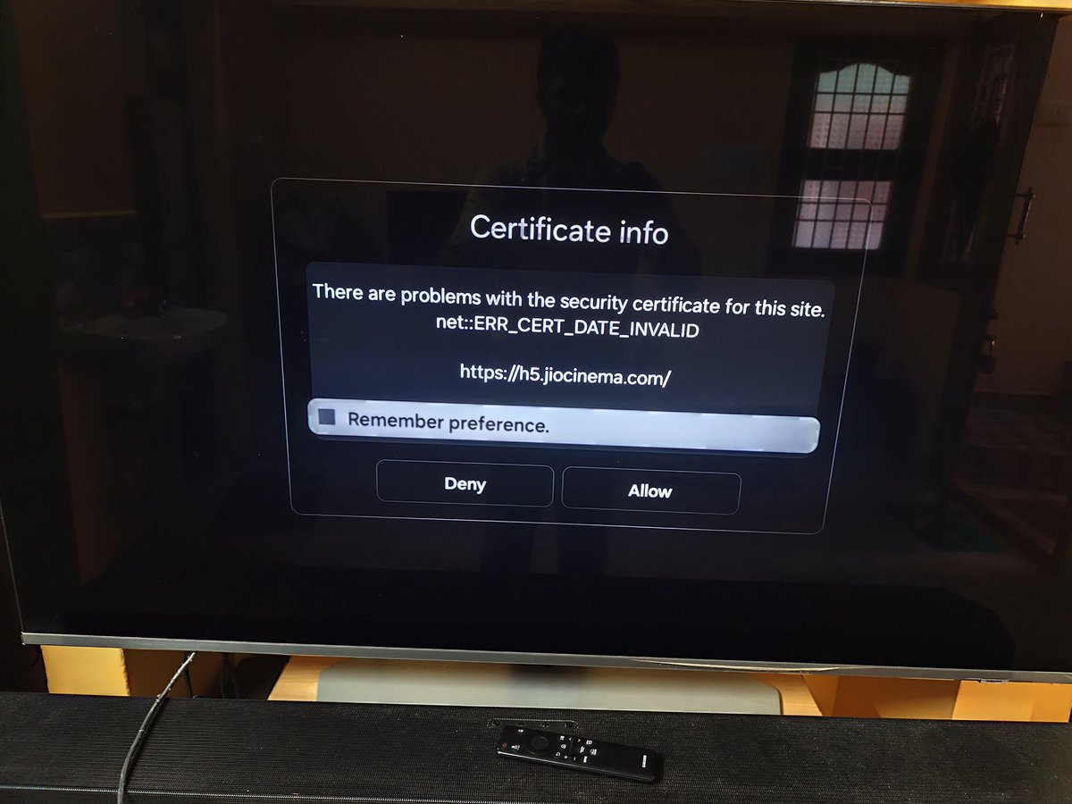haridazzling's tweet photo. @SamsungIndia  Samsung tv server down what can I do unable watch YouTube other app please update https://t.co/hrZfXEjXSW