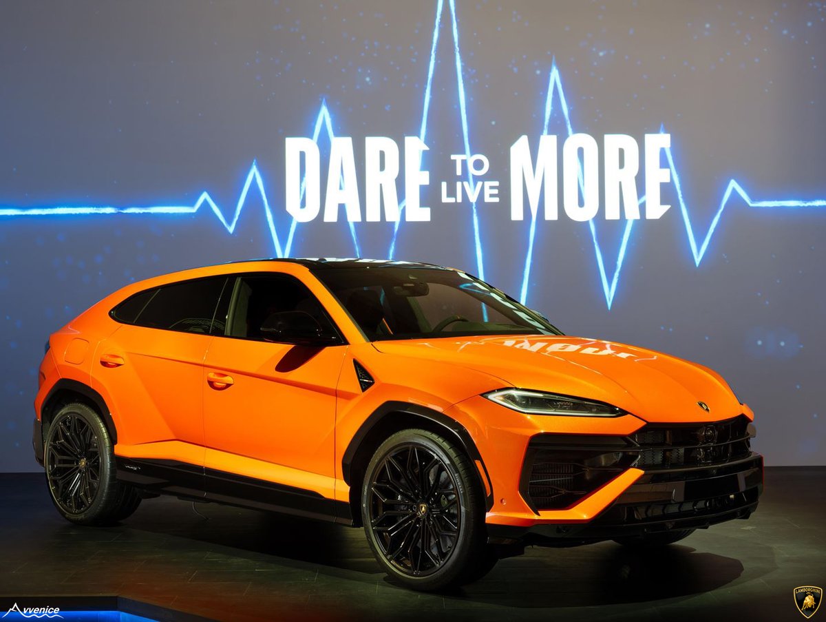 avvenice1's tweet photo. Discovering Lamborghini https://t.co/8XMtSS5Paw #lamborghini #lamborghinisquadracorse #automobililamborghini #carbon #purecarbon #lamborghinicarbon #tecknomonster #fashion #pitti #pittiuomo #handmade #madeinitaly #handcrafted #trueleather #luxury #excellence #elle #vogue #italy https://t.co/BvrIyTXT7Y