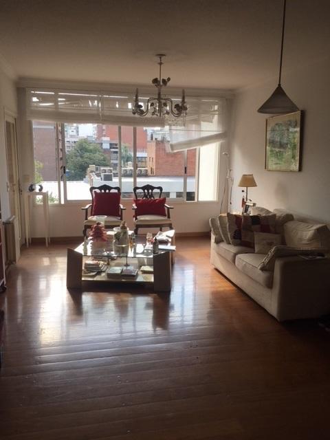 lexurbangroup's tweet photo. Belgrano. CABA. 4 AMB/120M2
15 años. N.O. Exc Piso 3 dorm. 4 baños. 1 en suite. 1 completo p/2 dorm.  Salón comedor. Hermosa Cocina C/Comedor diario a Balcón aterrazado. Depend. Entrada Pcpal.+Serv. Calef Indiv. Agua: caldera. Ptas Blindadas. Luz. Coch. Baul Jaula
#Departamento https://t.co/uDn9iaJMM5