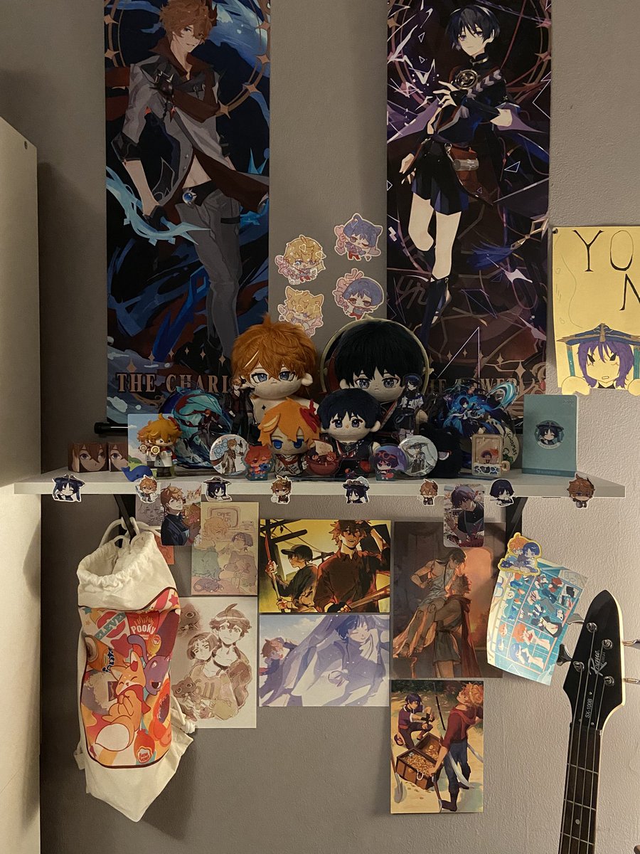 My <a href="/611MART/">6-11 MART 🏪 a chscr AU antho!</a> #chiscara merch came in today im tweaking

Everything is so beautiful thank you to all the talented artists <33