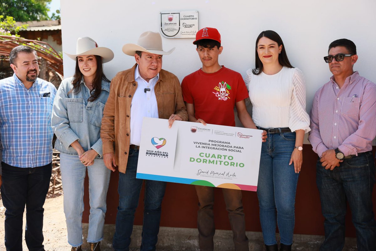 Seguimos entregando cuartos dormitorios como parte del programa Vivienda Mejorada de la <a href="/Seduvot_Zac/">SEDUVOT</a>. Estos apoyos dignifican la vida de muchas familias con infraestructura para sus hogares. Todas y todos tenemos derecho a una vivienda digna.