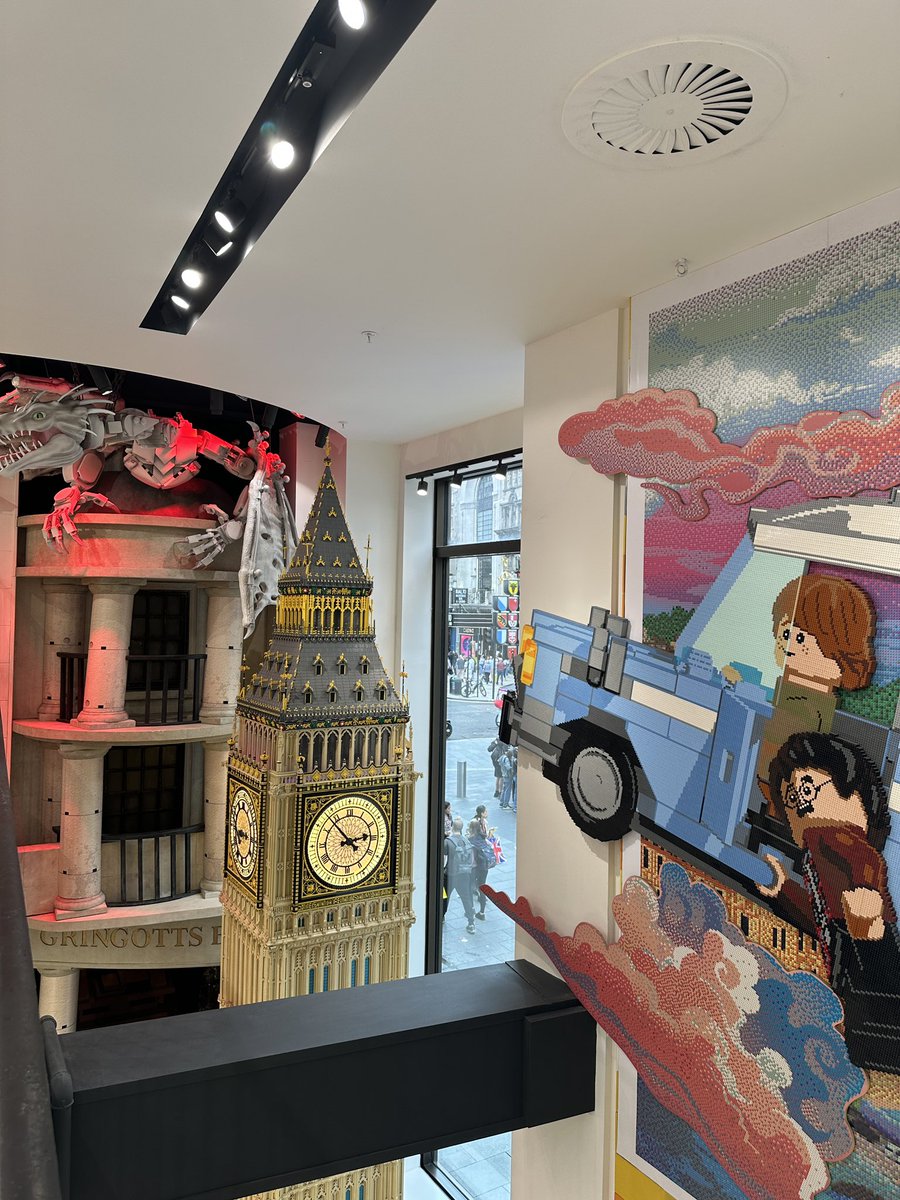 Biraz da oyun dışı paylaşalım yapalım. 

Fiyatlar Türkiye ile aynı bu arada, neredeyse kuruşu kuruşuna 😅