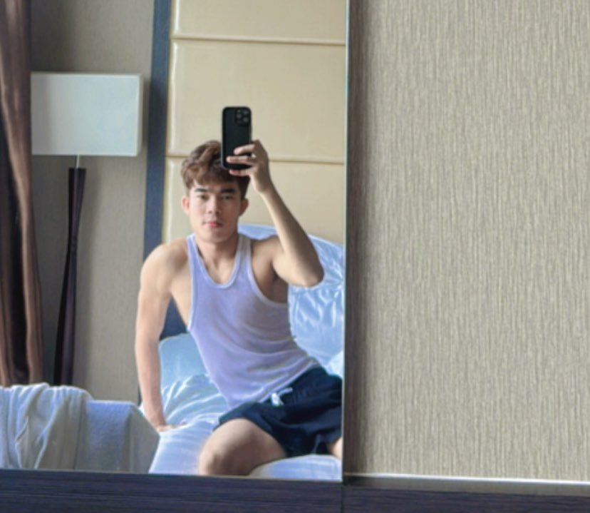 Johnnyraylinnai's tweet image. Desaru Beach, Will back home soon #BeachVibes #beachboy