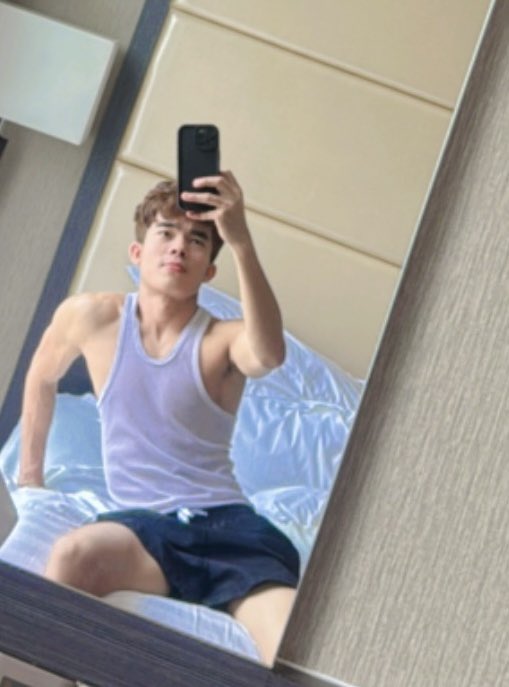 Johnnyraylinnai's tweet image. Desaru Beach, Will back home soon #BeachVibes #beachboy