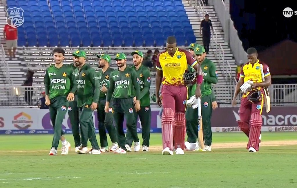 Cric Venky (@venkyk_offic) on Twitter photo What a Team and What a play...
▫️They didn't defend their score
▫️They didn't chase the targets
<a href="/windiescricket/">Windies Cricket</a> #WIvsPAK What a Team and What a play...
▫️They didn't defend their score
▫️They didn't chase the targets
<a href="/windiescricket/">Windies Cricket</a> #WIvsPAK