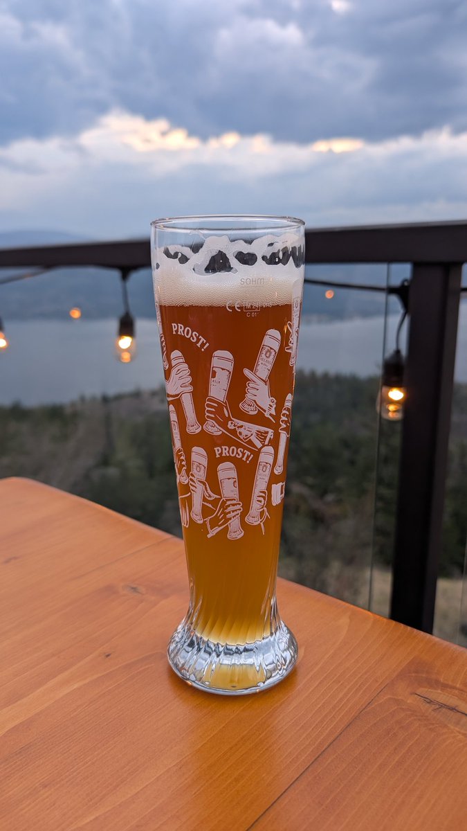 victryena tweet media