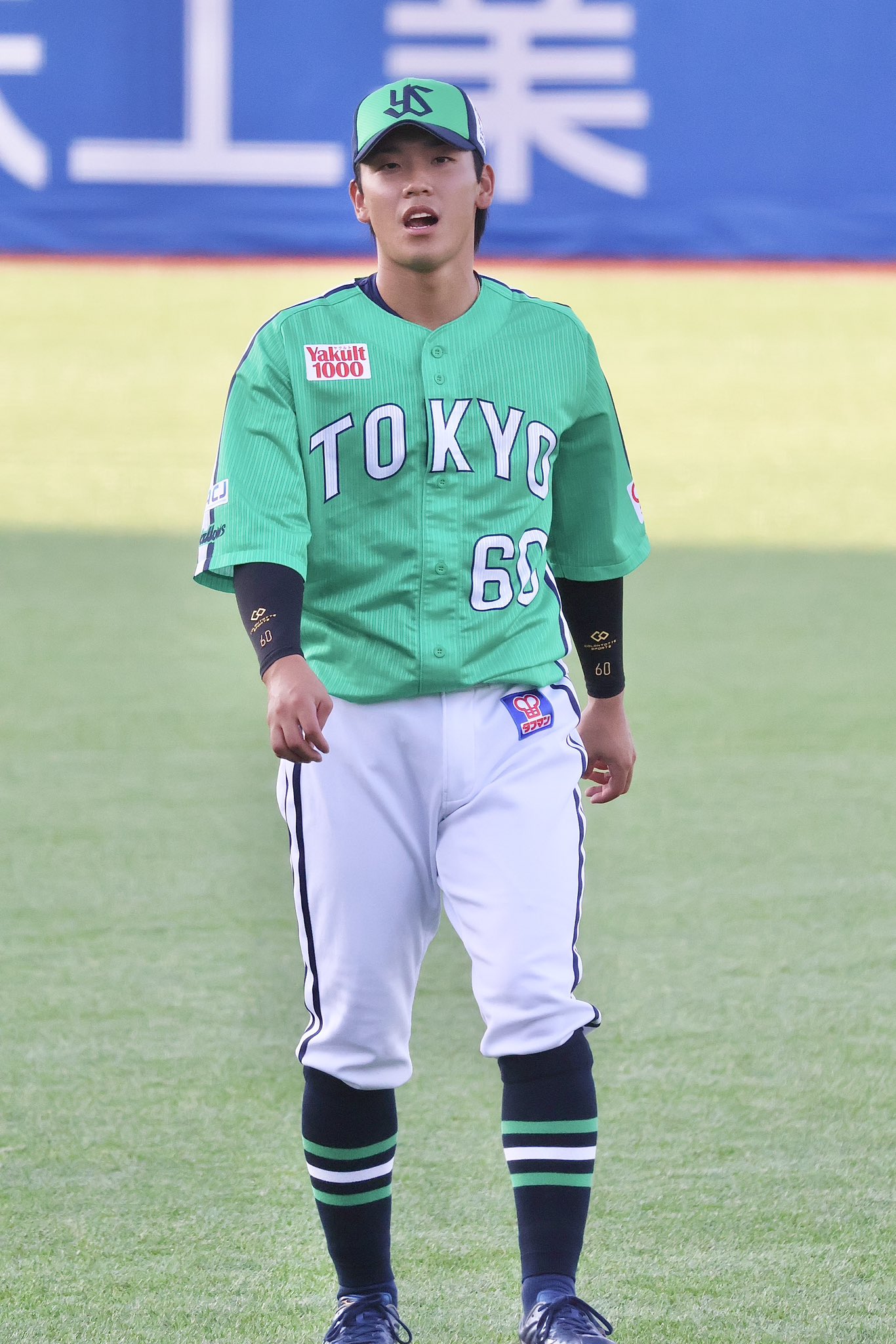 東京ヤクルトスワローズ 武岡龍世選手 実使用 ウォームアップシャツ #60 東京ヤクルトスワローズ 武岡龍世選手 実使用 ウォームアップ