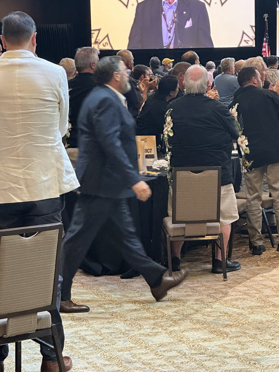 Congratulations to <a href="/IATSE/">IATSE // #IASolidarity</a> International President Matt Loeb on his uncontested reelection! He is the labor leader that is needed today!! <a href="/AFLCIO/">AFL-CIO ✊</a> <a href="/jonasloeb/">Jonas Loeb</a> @I