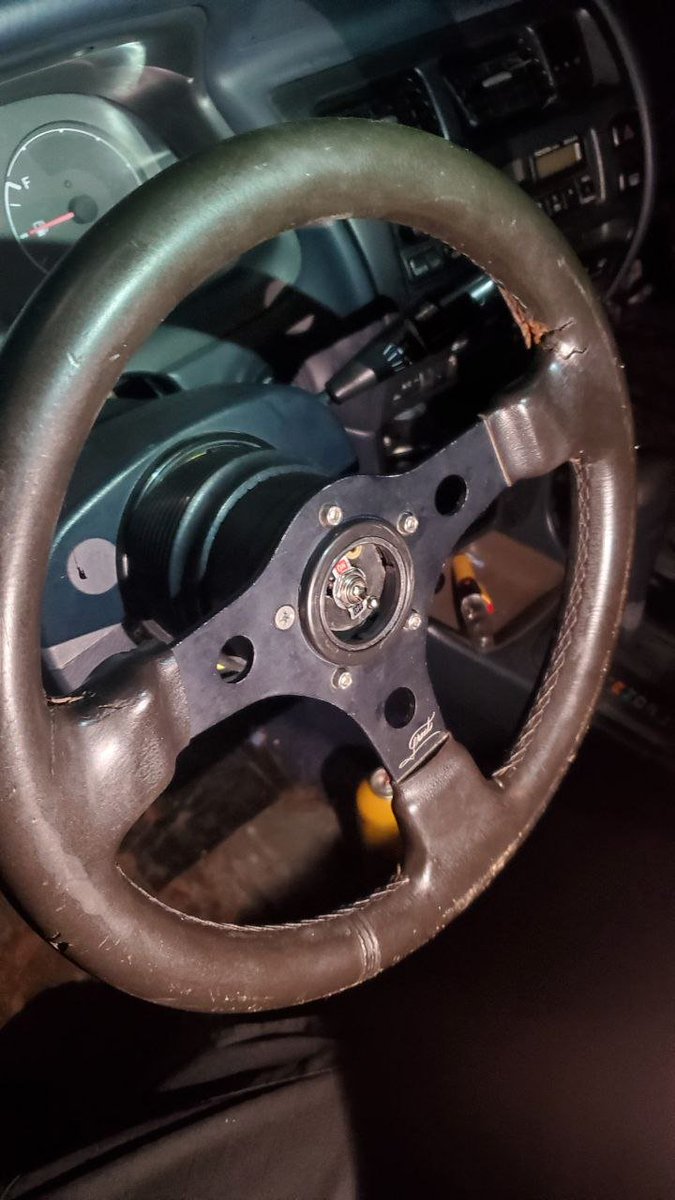 You guys like my roommates steering wheel?
