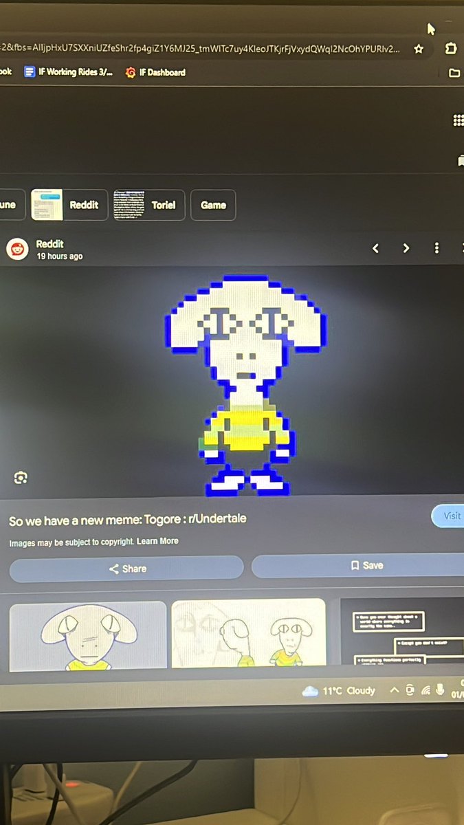 sat on call with sophie just chatting i keep forgetting i have togore dreemurr open on my other monitor 😭😭😭