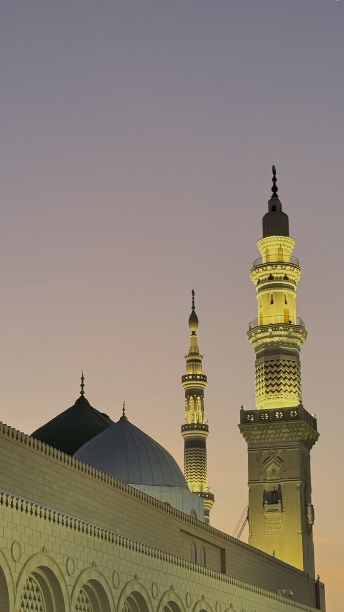 اللهُّم صلِّ على مُحمدٍ و آلِ مُحمد و عجّل فرجهُم و اهلِك اعدائهُم يا الله🤍

صباح الخييييير❤️‍🩹