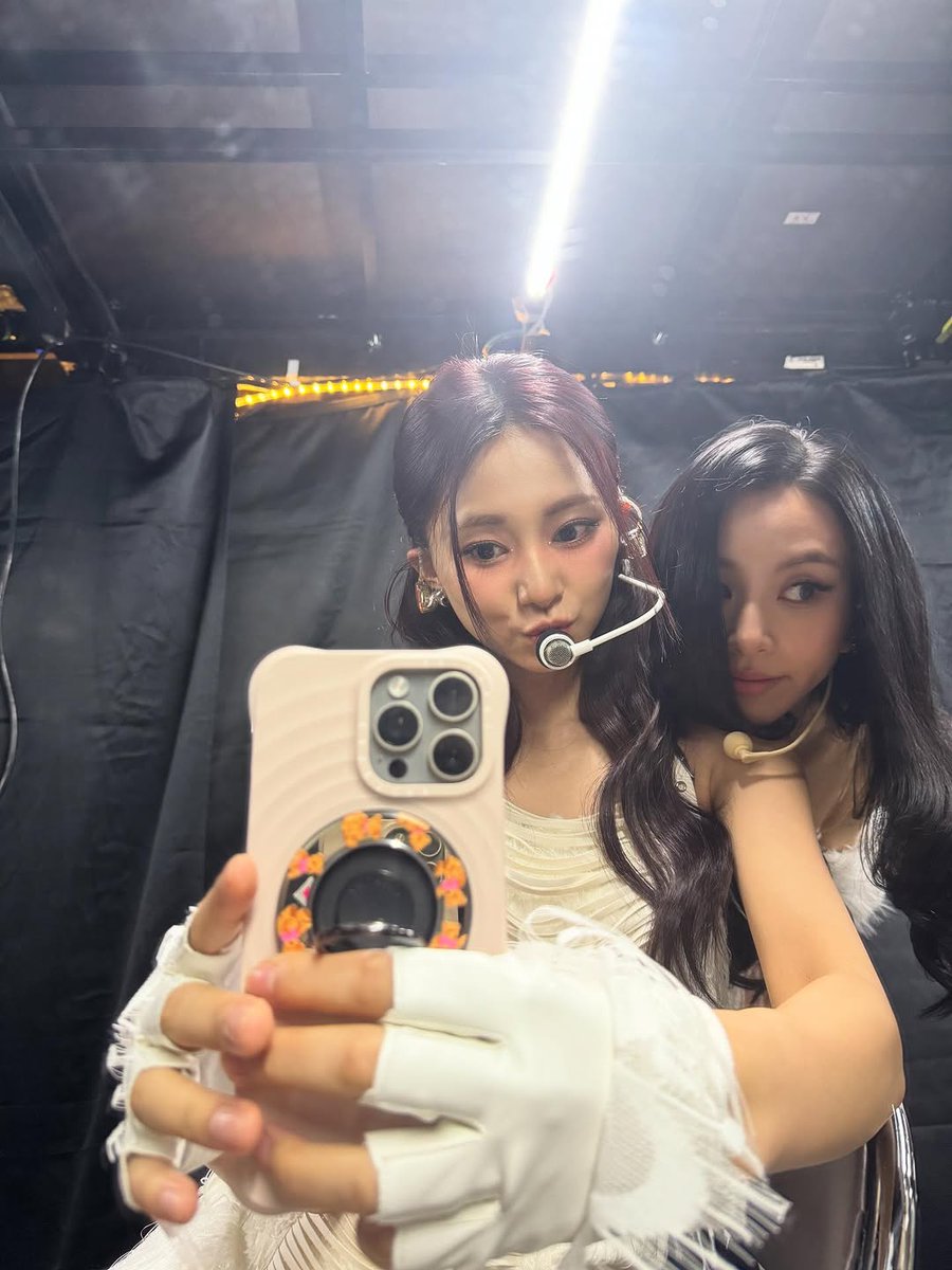 쯔위 (TZUYU) tweet media
