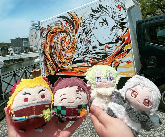 これはフレンズのいつぬいちゃんとうちのふわ