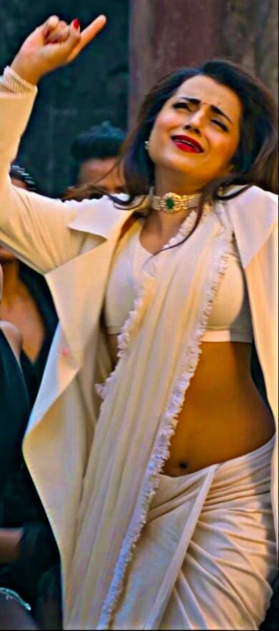 GxPYX9AaIAQoj91?format=jpg&name=large