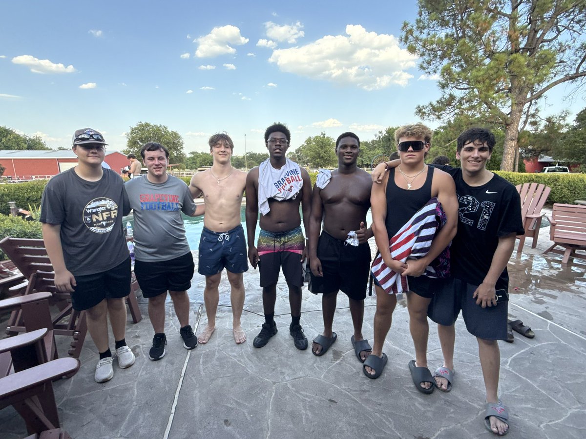 Harrison Bargy (@bargyharrison) on Twitter photo Ready to roll this fall with our new 4D Comp Teams! Great group of men and cannot wait to see each of us grow!!! #MustangID #RFTV #STANG106
<a href="/coachrsmith12/">Coach Ryan Smith</a> <a href="/HunterGross_19/">Hunter Gross</a> Ready to roll this fall with our new 4D Comp Teams! Great group of men and cannot wait to see each of us grow!!! #MustangID #RFTV #STANG106
<a href="/coachrsmith12/">Coach Ryan Smith</a> <a href="/HunterGross_19/">Hunter Gross</a>