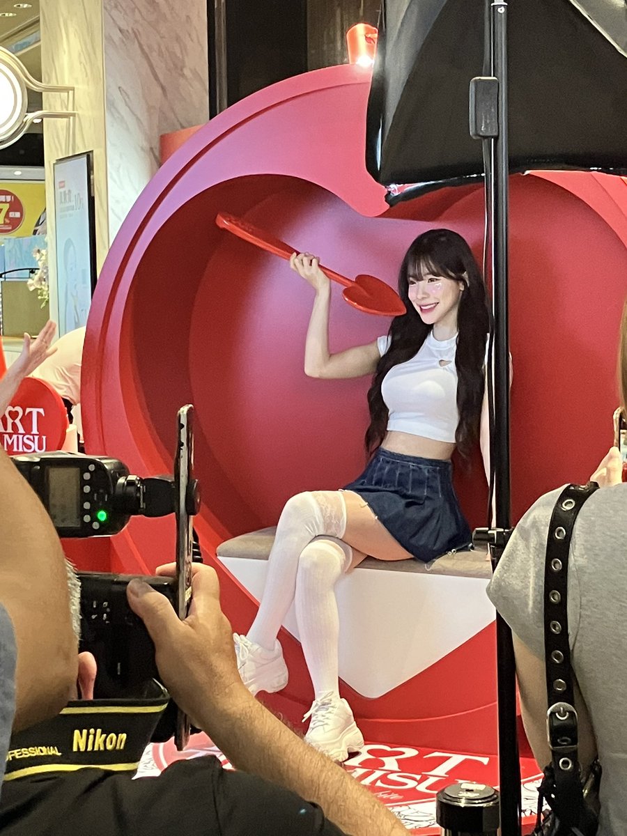 我只是想炫耀一下今天遇到李多慧💗